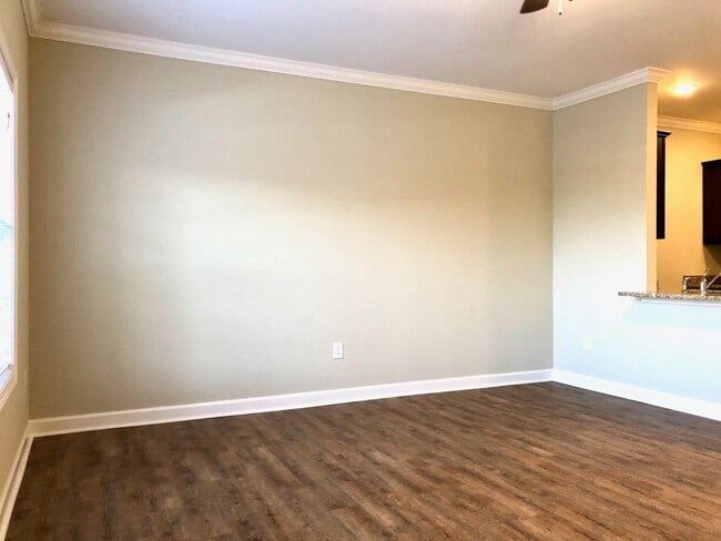 Building Photo - 1201 S Water Ave