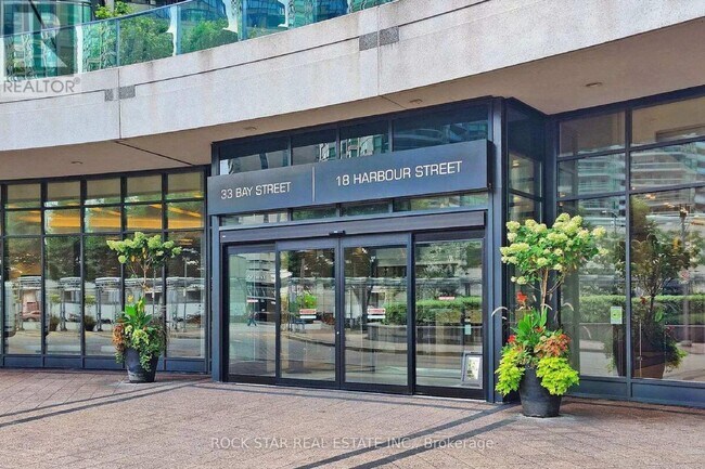 Building Photo - 18-918 Harbour St