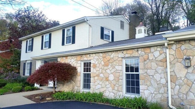 Building Photo - 2361 Giant Oaks Dr