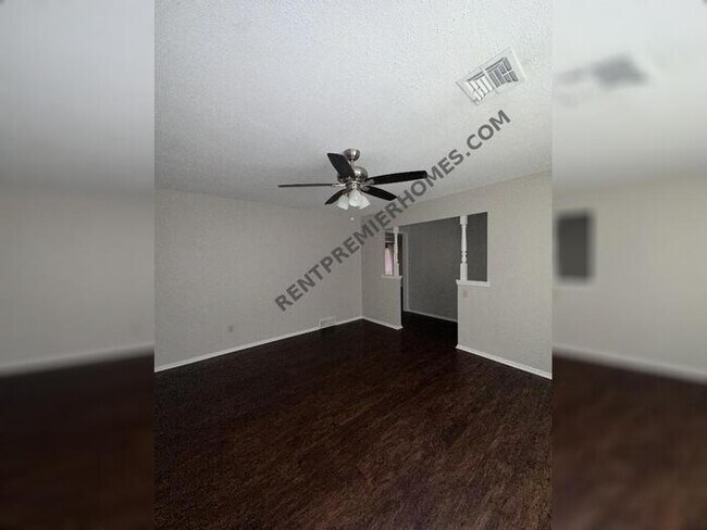 Foto del edificio - 924 NW 104th St