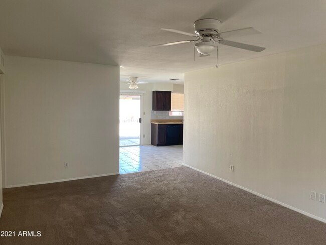 Foto del edificio - 3602 W Charleston Ave