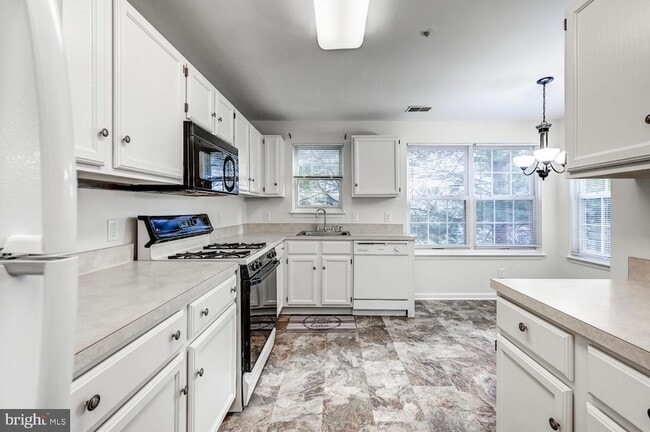 Foto del edificio - 1301 Sheridan Pl