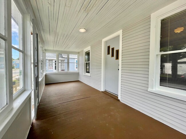 Building Photo - Two Bedroom Home in Muskegon