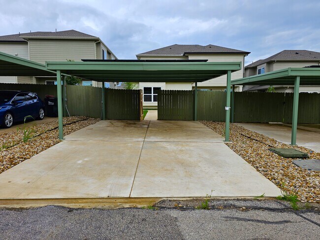 Foto del edificio - 9612 Whisper Willow Blvd