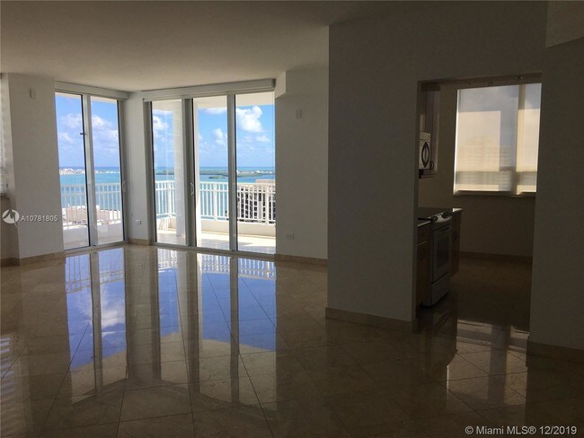 Building Photo - 801 Brickell Key Blvd