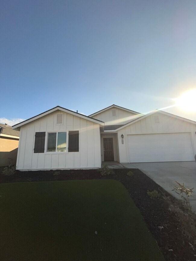 Foto del edificio - Brand New Never Lived in Home!