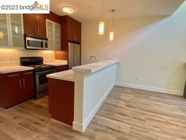 Foto del edificio - 1565 32nd St