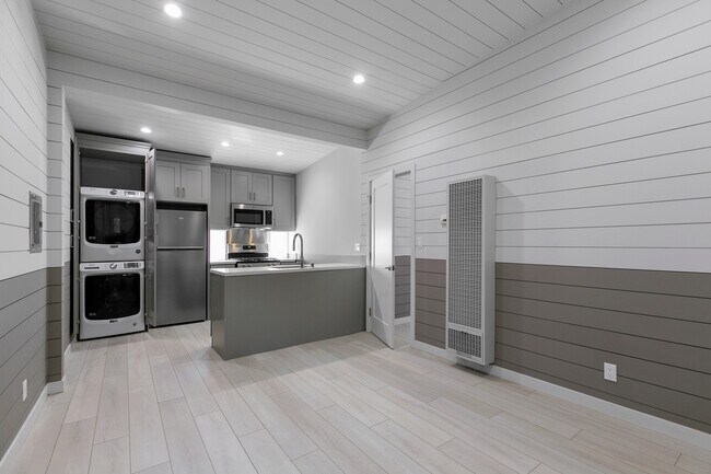 Building Photo - 4206 S Centinela Ave