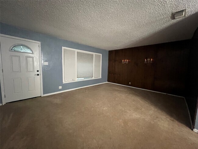 Building Photo - 4233 Voncille St