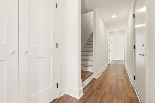 Building Photo - 711 Gerard St
