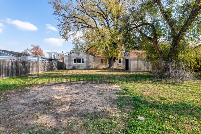 Foto del edificio - 1925 S Elizabeth St