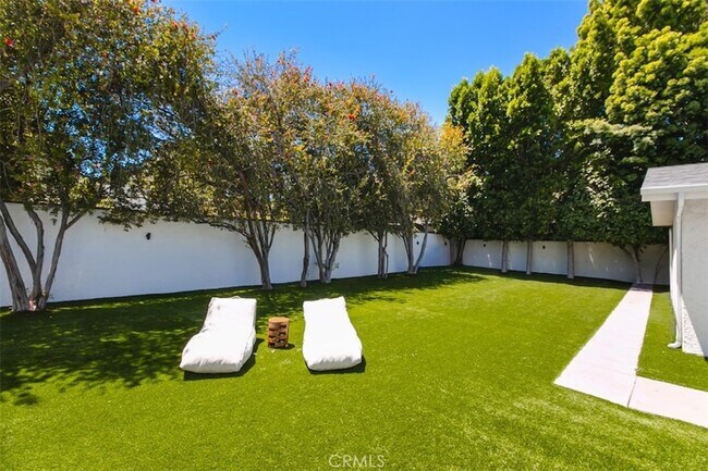 Foto del edificio - 22841 Calvert St