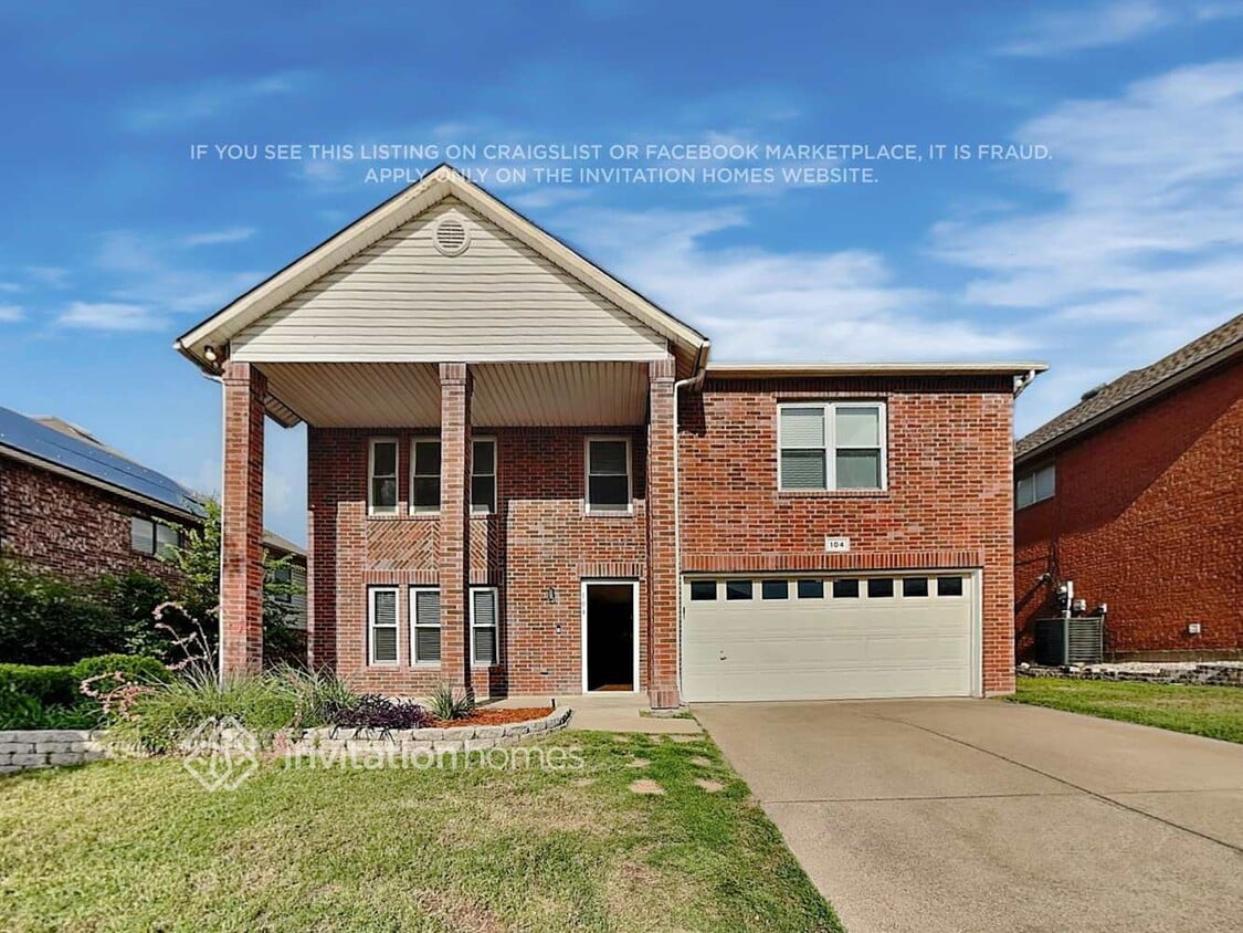 Primary Photo - 104 Ellicott Dr