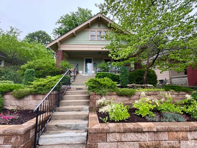 Building Photo - 4615 Fairmount Ave