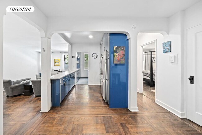 Building Photo - 49 W 96th St