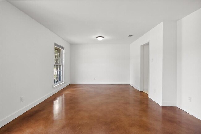 Foto del edificio - 7202 Squirrel Oak Cir