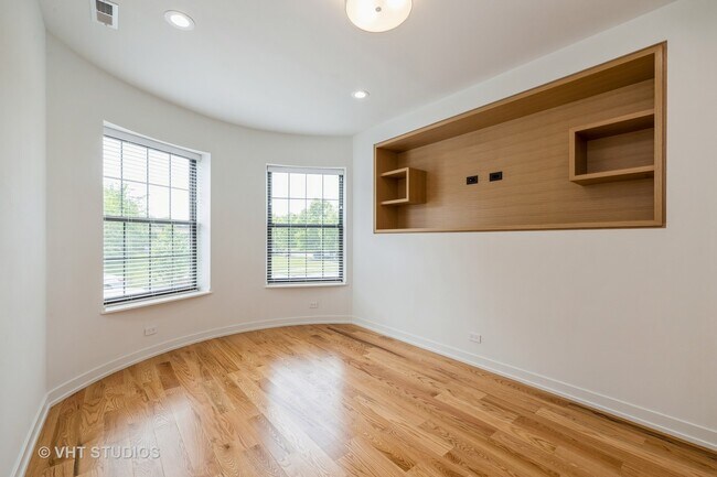 Foto del edificio - 4507 S Calumet Ave