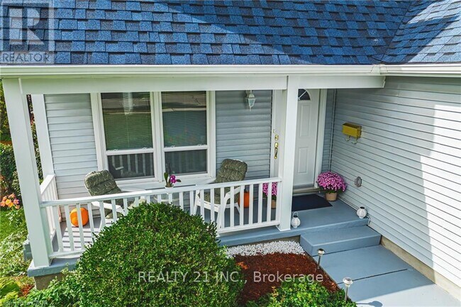 Building Photo - 27 Westchester Dr