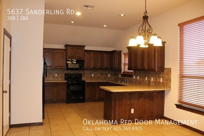 Building Photo - 5637 Sanderling Rd