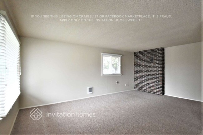 Building Photo - 13002 23rd Ave S