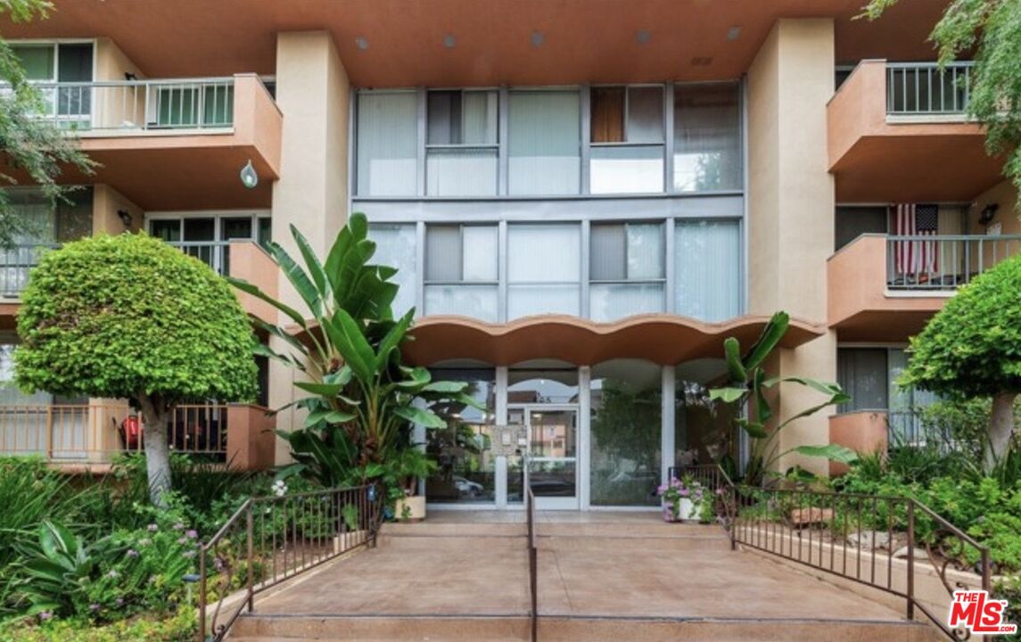 805 Glenway Dr Unit 312, Inglewood, CA 90302 Condo for Rent in