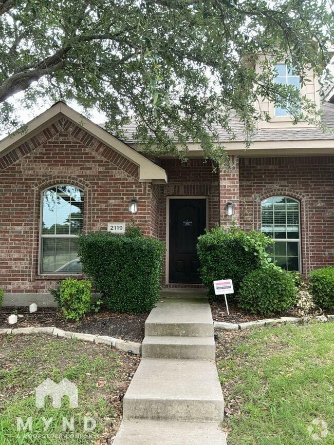 Building Photo - 2119 Colby Ln