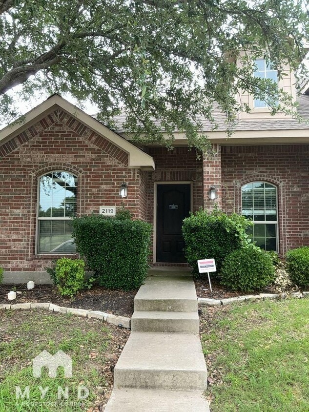 Primary Photo - 2119 Colby Ln