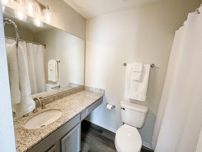 Foto del edificio - 436 E Evergreen Ln