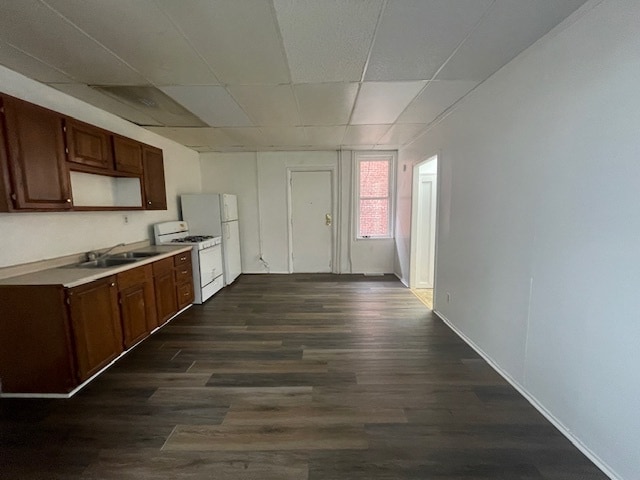 Building Photo - 427 W 7th St