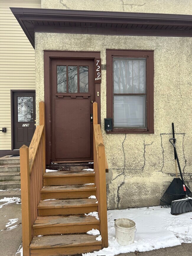 Foto del edificio - 729 N Broad St