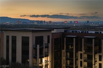 Building Photo - 2460 E Serene Ave