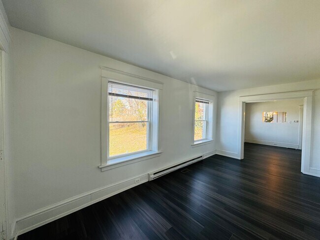 Foto del edificio - 2710 Woodlawn St