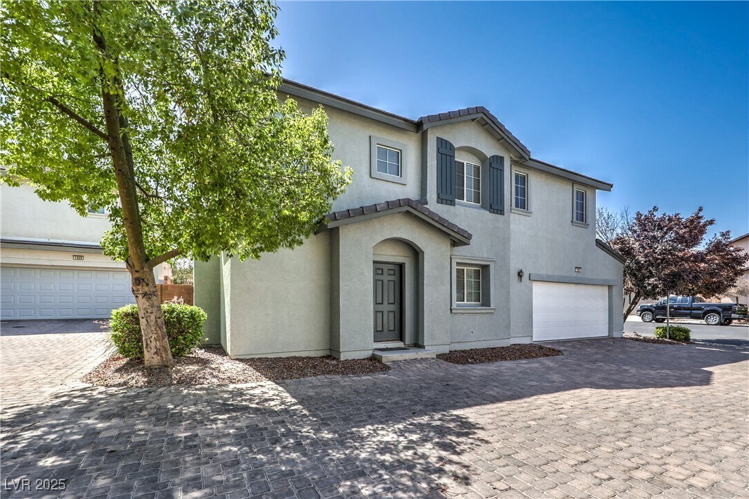 Foto principal - 1005 Sunny Acres Ave