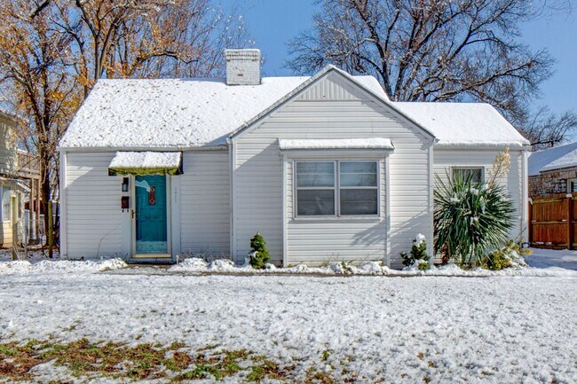 Foto del edificio - 2 Bed / 1 Bath in Rosemont Heights!