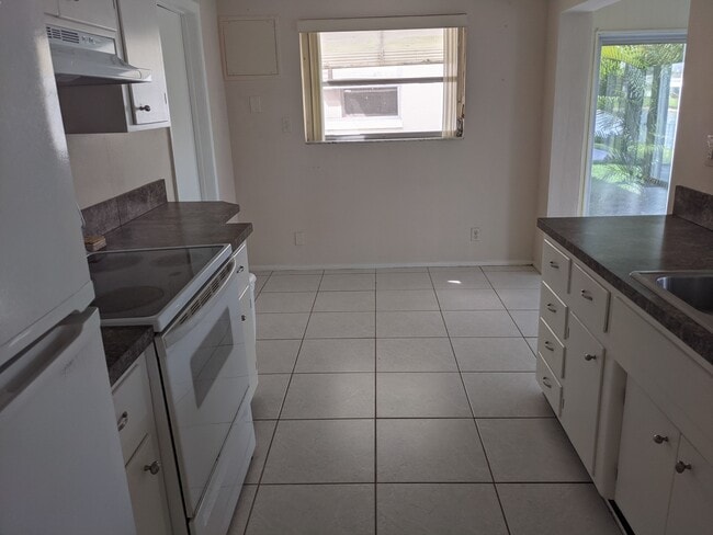 Foto del edificio - 4709 NW 47th Ave