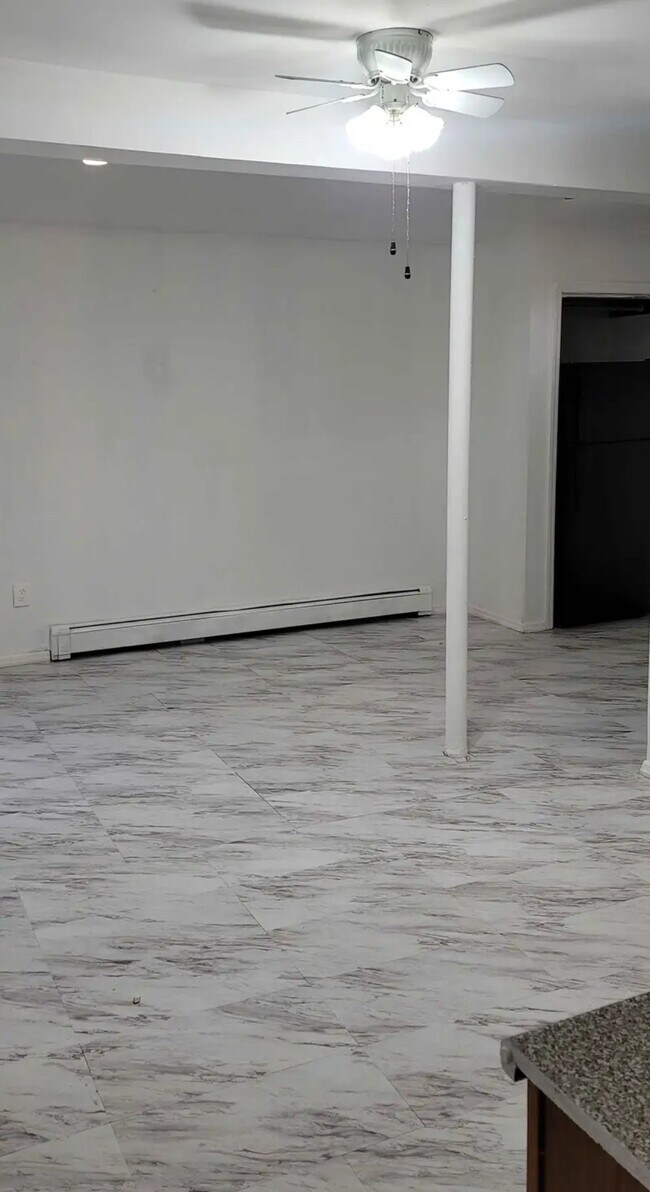 11 Beauregard Dr Unit Apartment, Lake Grove, NY 11755 Apartments in