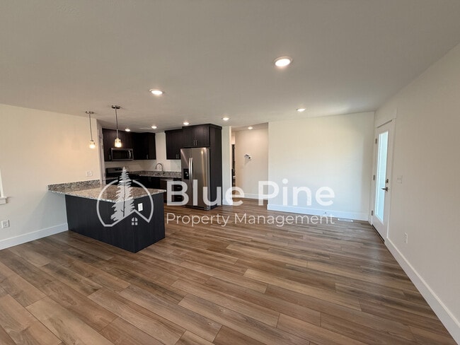 Building Photo - 3221 East Reynard Ln