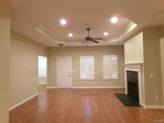 Building Photo - 65 Valley Way Cir SE