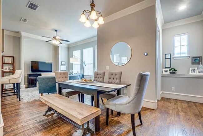 Foto del edificio - 1914 Euclid Ave