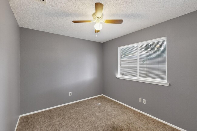 Bedroom #3 - 4028 Scarsdale Ln