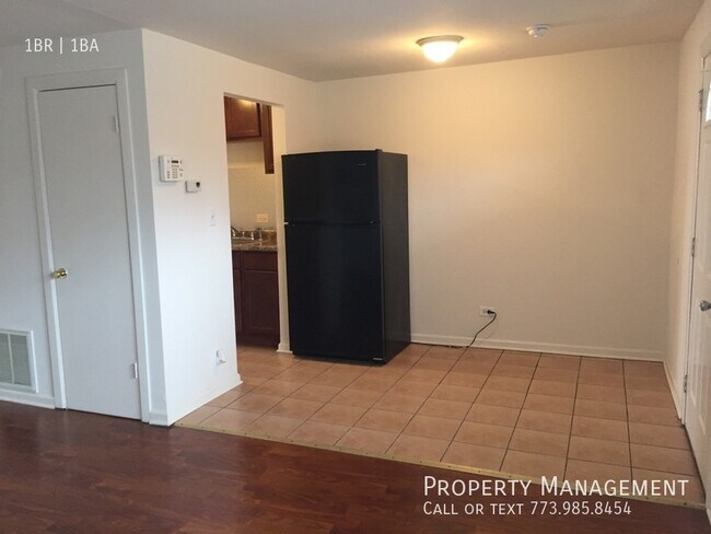 Foto del edificio - 8850 S Saginaw Ave