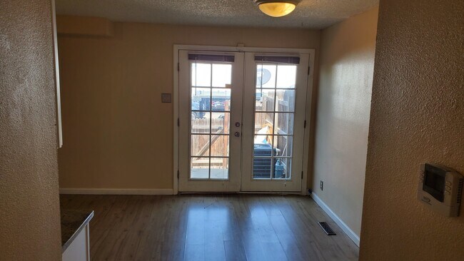 Foto del edificio - 13981 E Jewell Ave