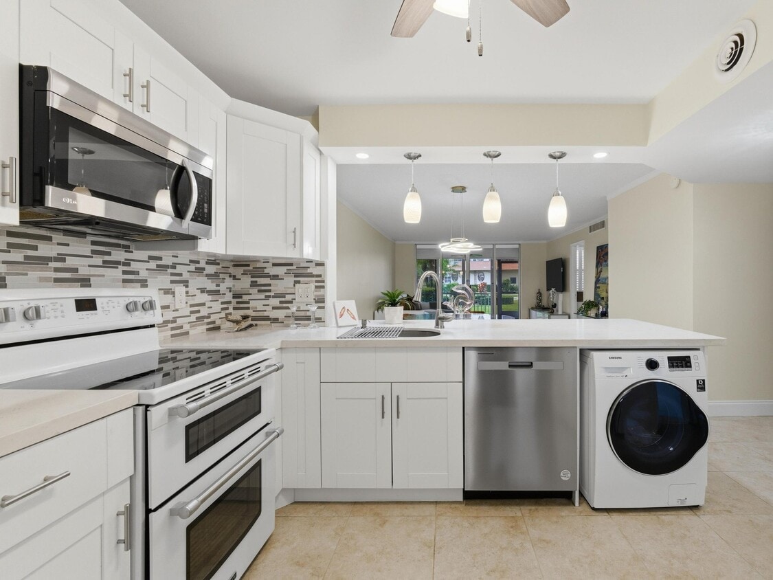 Photo - 911 Gardenia Dr (Delray Beach, FL)