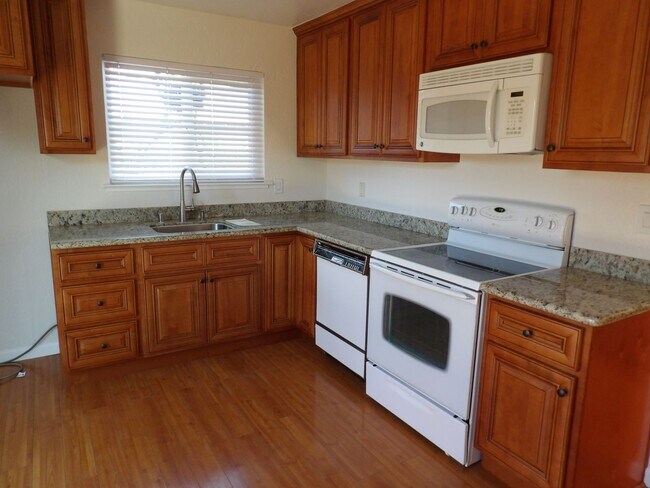 Foto del edificio - 1329 Essex Way