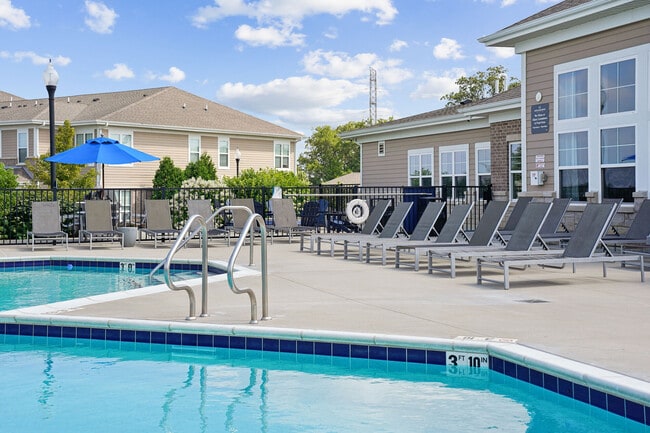 Highland Ridge apartments — community photo - Highland Ridge