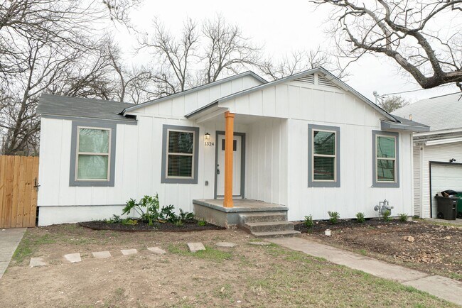 Foto del edificio - Stylish Historic Home In San Antonio