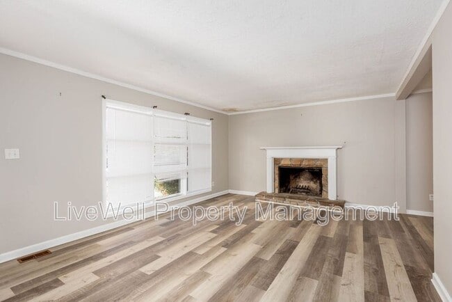 Building Photo - 1169 Dogwood Ln