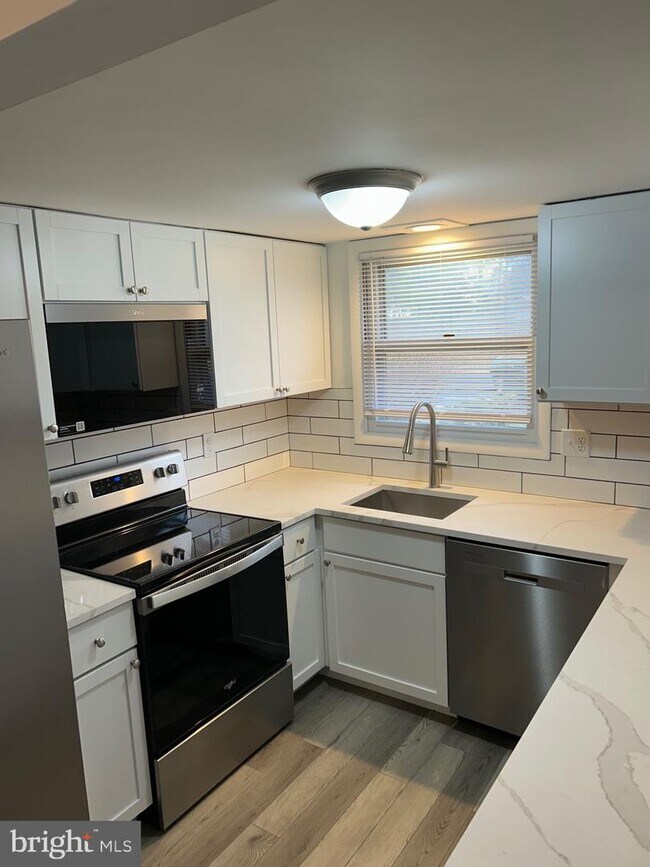 Foto del edificio - 1043 Main St