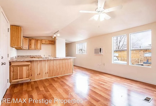 Building Photo - 2 br, 1 bath House - 3648 E. Bluebird