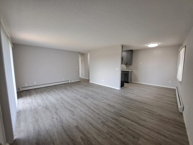 Building Photo - Corinthian Apartments